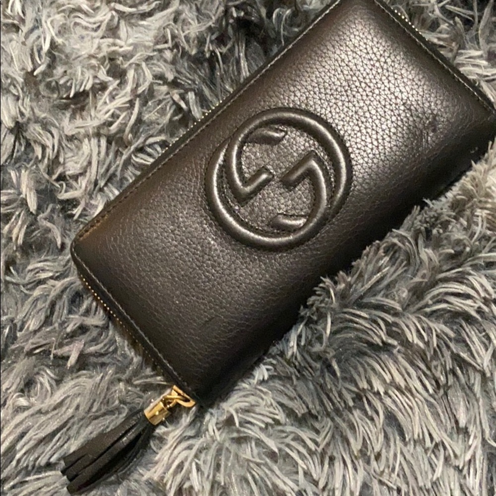 Gucci black wallet